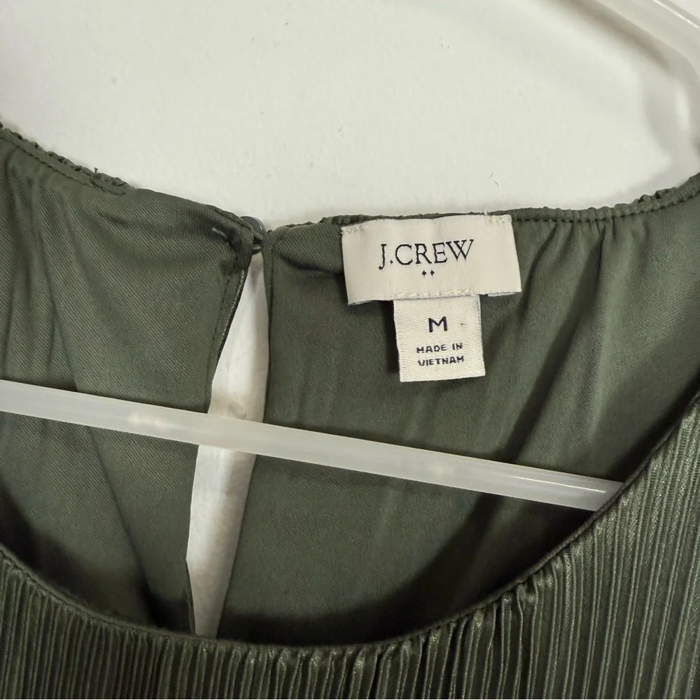 J Crew Plissé Shell Top Womens Medium Green Spanish Moss $79 CC215 Blouse Shirt